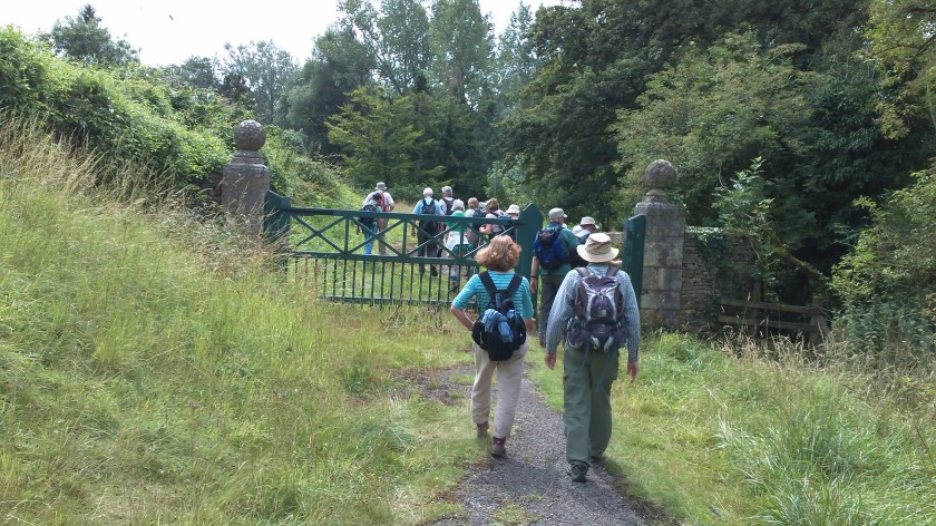 Group early in the walk going thro' Stowell's Gate