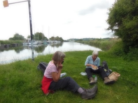 Rosanne and Joan having lunch by the side of Exeter Canal