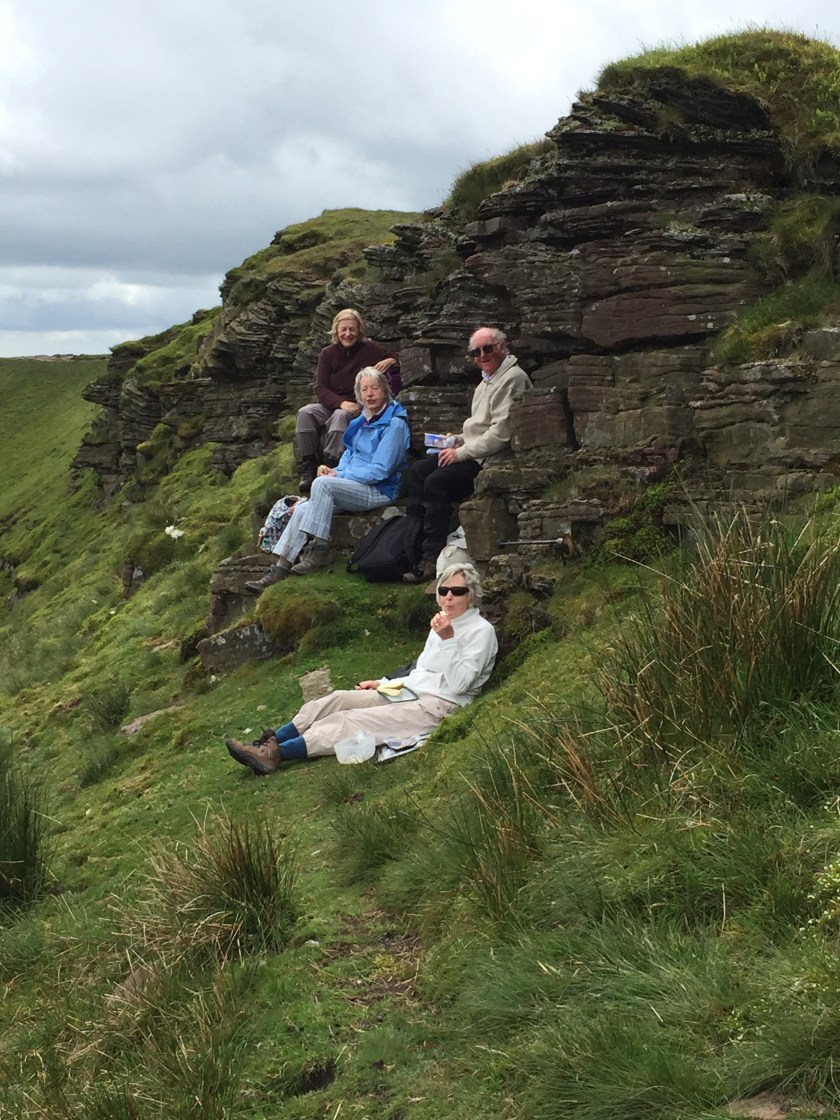 Lunch stop as group seek shelter from bitter cold wind!